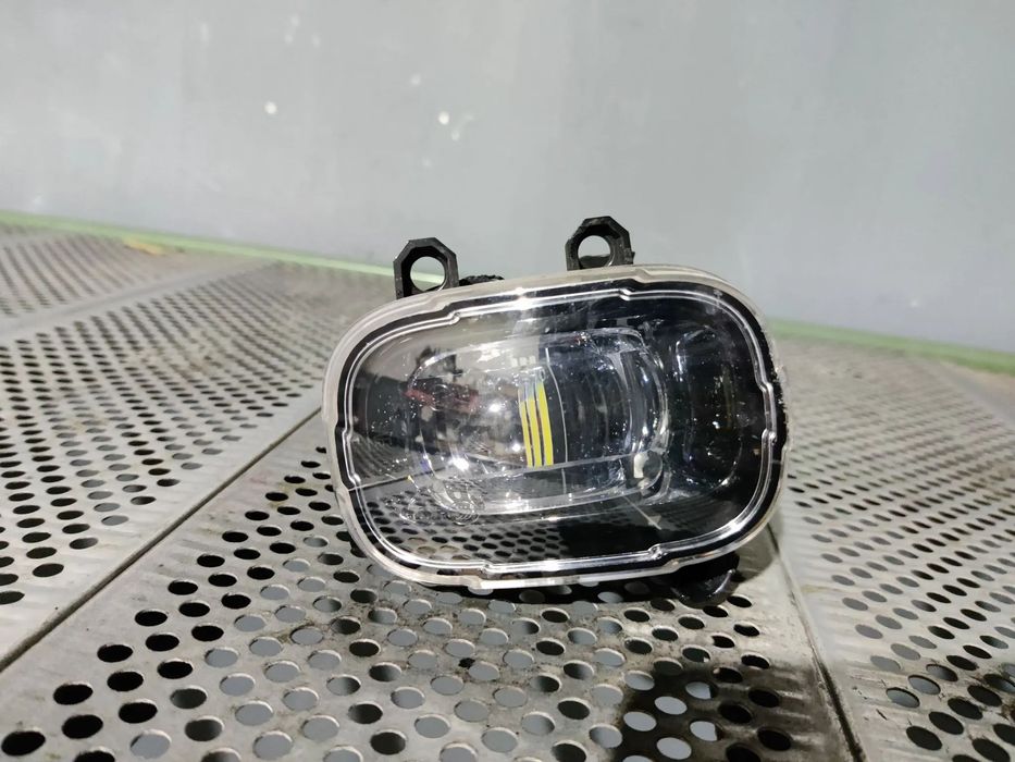 Proiector ceata LED stanga Renault Arkana Zoe Talisman Megane 261550862R