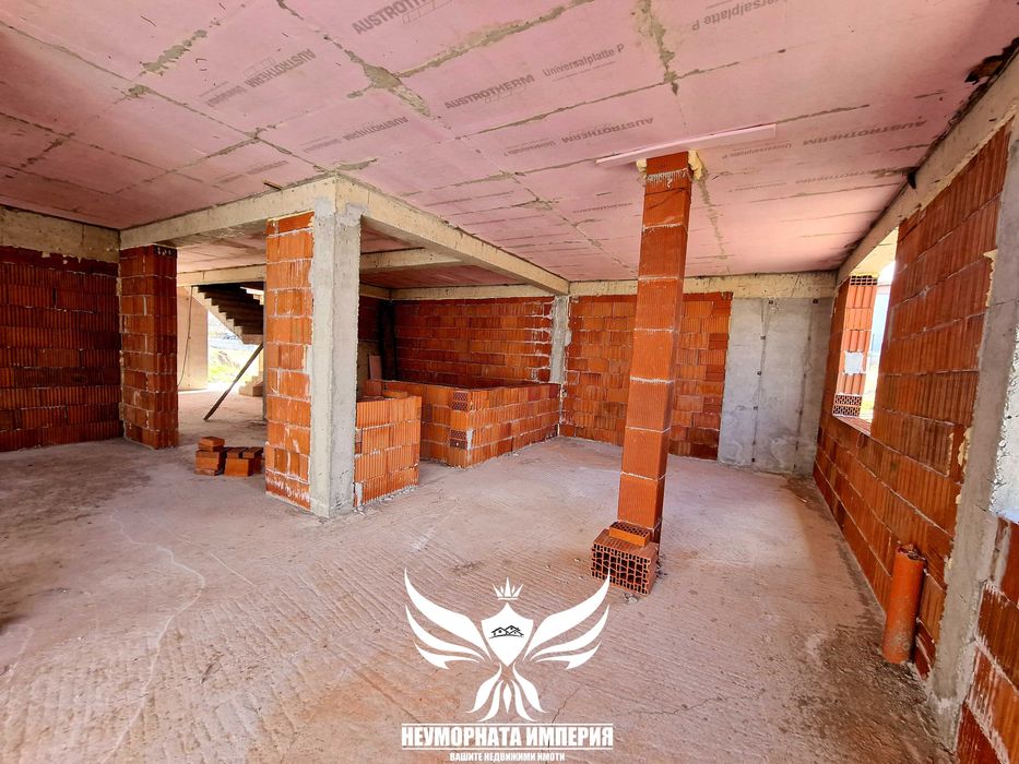 Нова двуетажна къща 294РЗП и двор 365кв.м. в Асеновград кв.Долни Воден