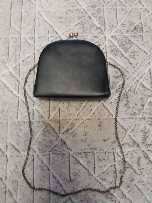 Продам Женские платья