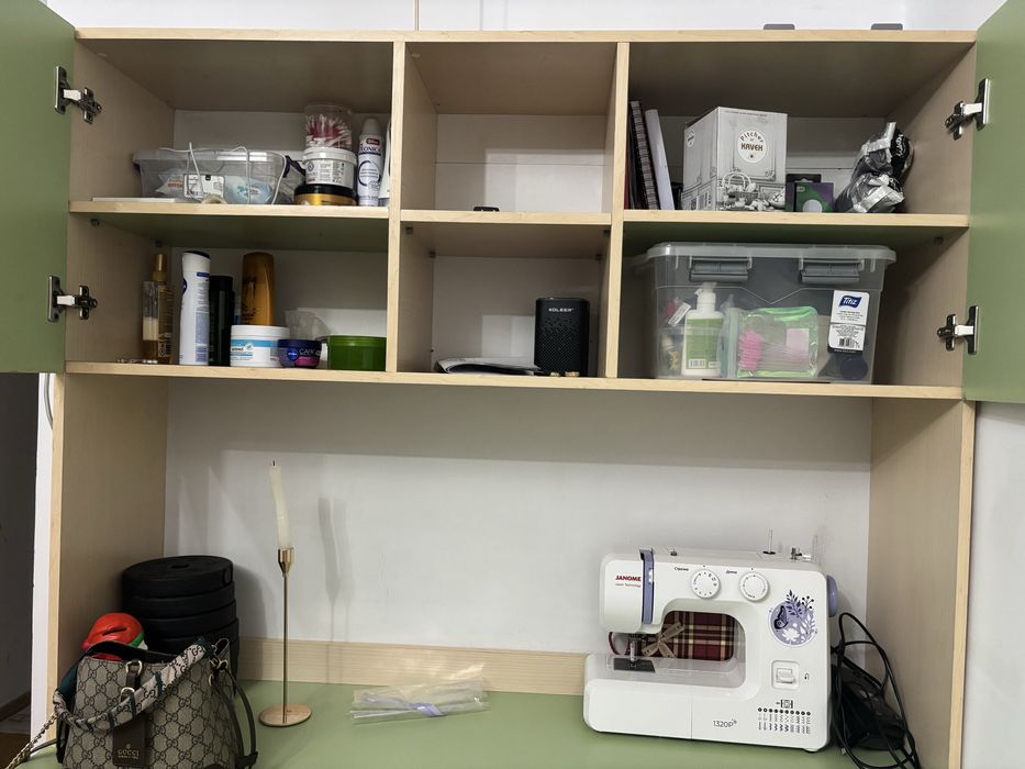 Продам шкаф со столом