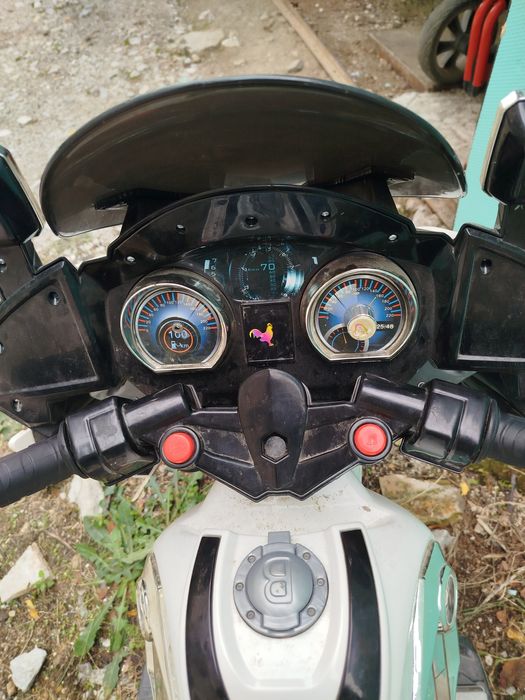 Детски мотор с два двигаля