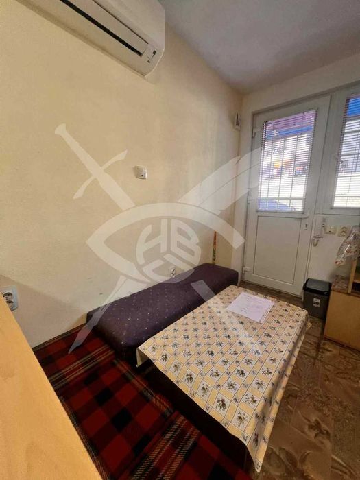 Дава се под наем Едностаен апартамент в Варна, Бриз - 22 кв.м за 225 € - Снимка #3