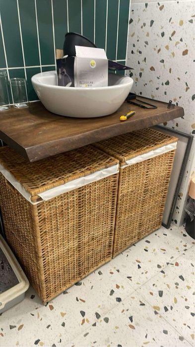 Луксозни мебели от масивно дърво и епоксидна смола