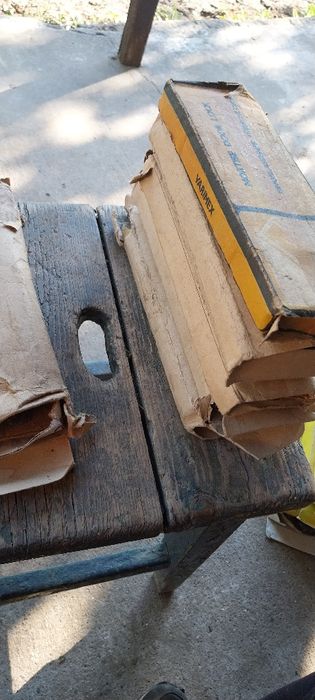 Брави и шилдове. Нови. 6 броя.