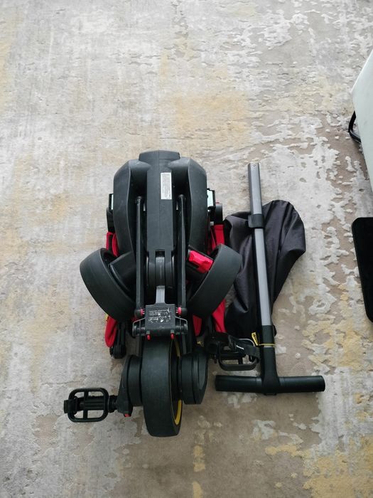 Tricicleta Doona Liki Trike S3 Flame Red model
2019
Tricicleta Doona