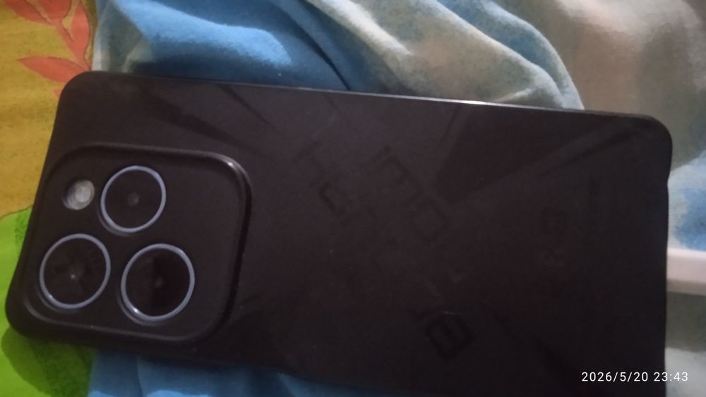 Продам смартфон infinix hot 40