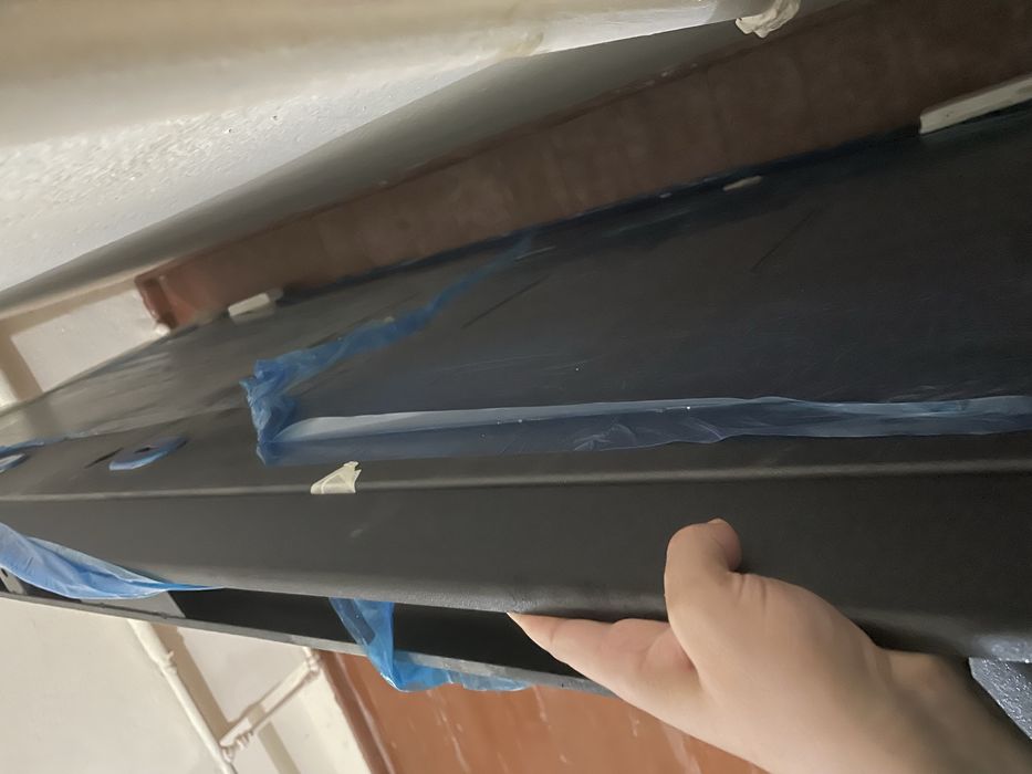 Железная дверь