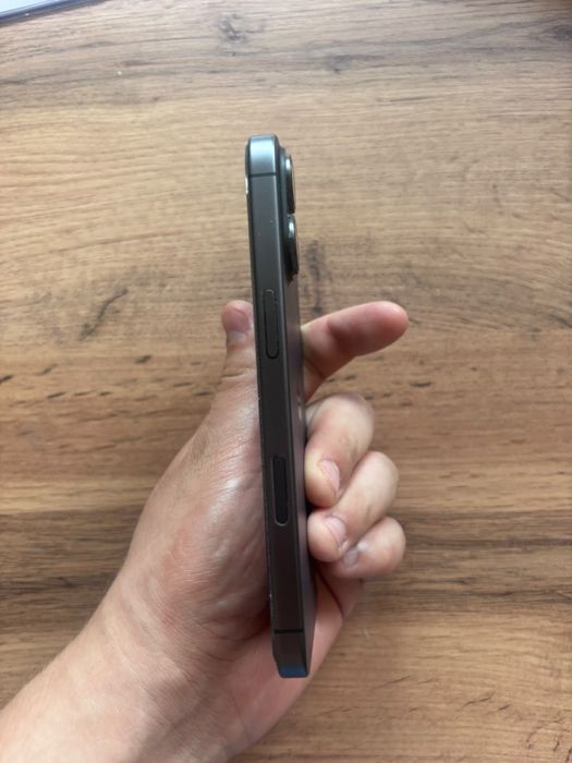 Продам iphone 17