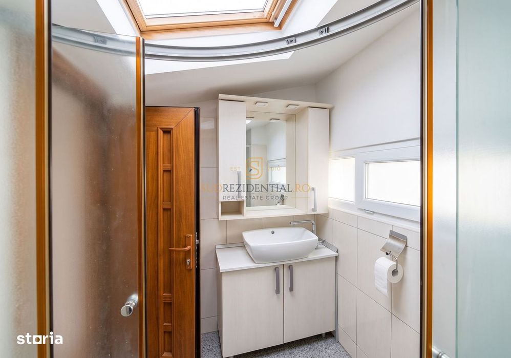 Duplex 3 camere pe 2 niveluri, 2 bai, langa Metrou Aparatorii Patriei