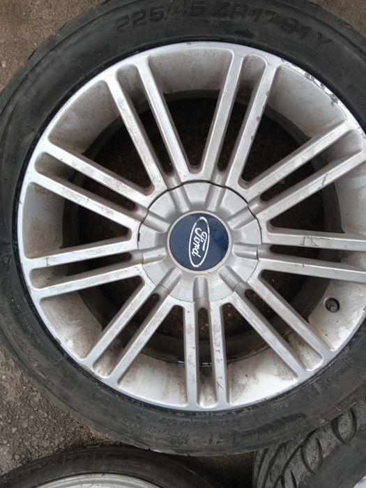 225 45 17 гуми форд джанти алуминиева 5х108 17