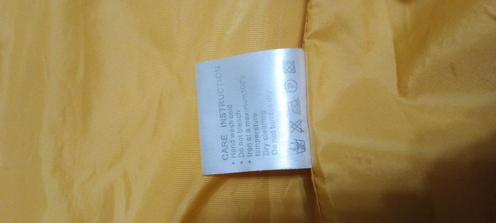 Продам детскую куртку