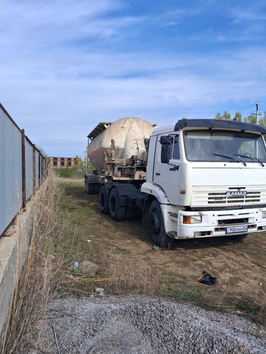 Цементовоз в отличном состоянии