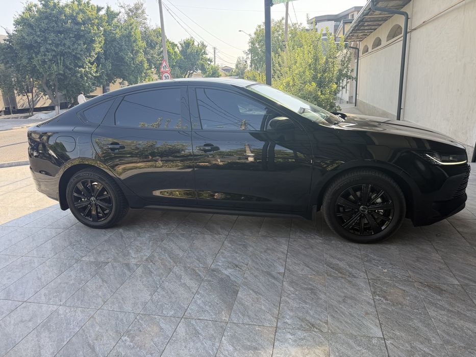 Byd Chazor flagship zo’r holatda
