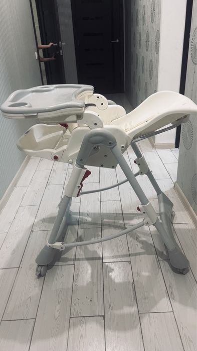 Продам стульчик для кормления
