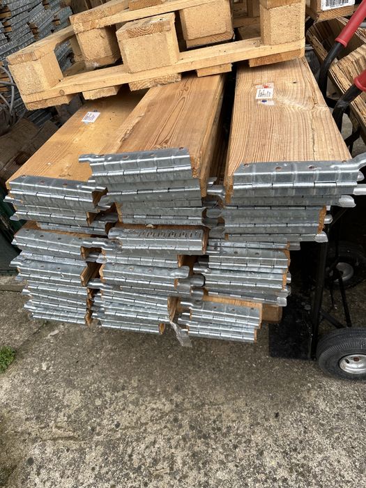 rame pentru  paleti din LARICE