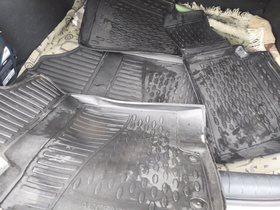 Полик на Хюндай Акцент