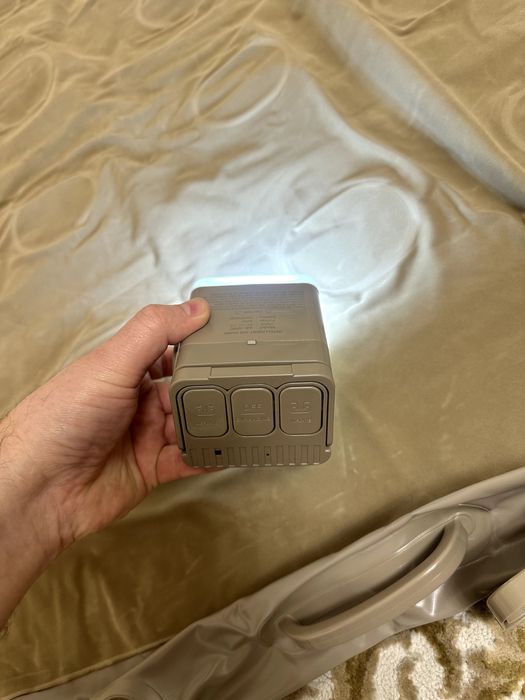 Надувной матрас с встроенным насосом новый. Бренд: (JOY IN NATURE)