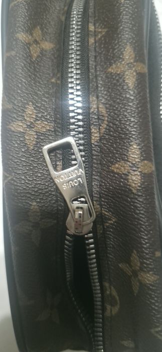 Унисекс Чанта-LOUIS VUITTON.