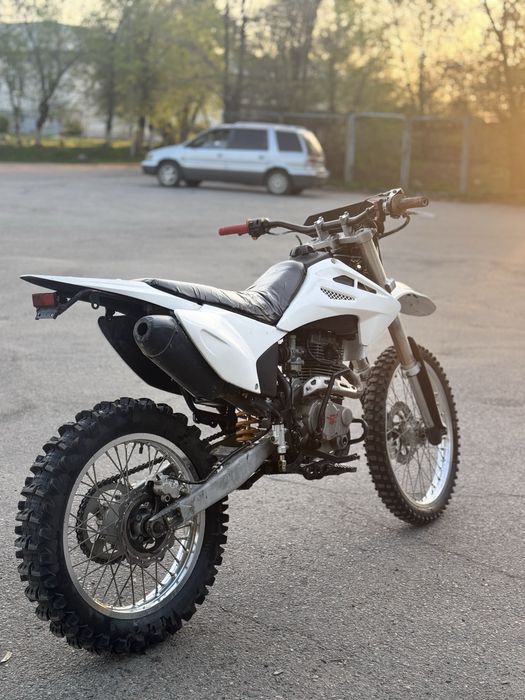 Продам эндуро 06 250 кубов