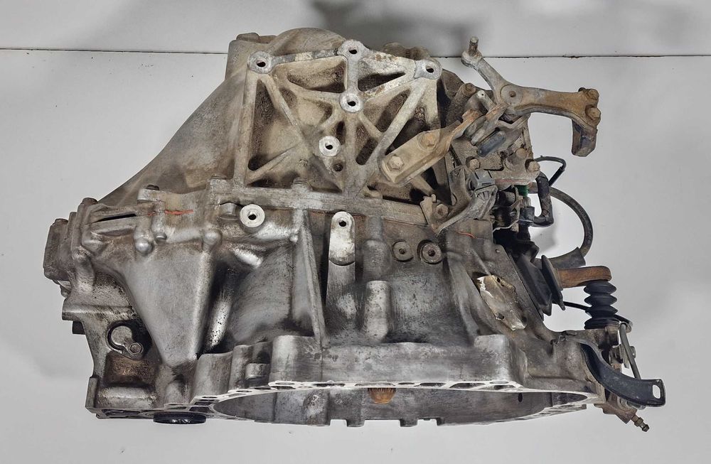 Скоростна Кутия 6 Степенна Тойота Авенсис Т25 Toyota Avensis T25 2.2