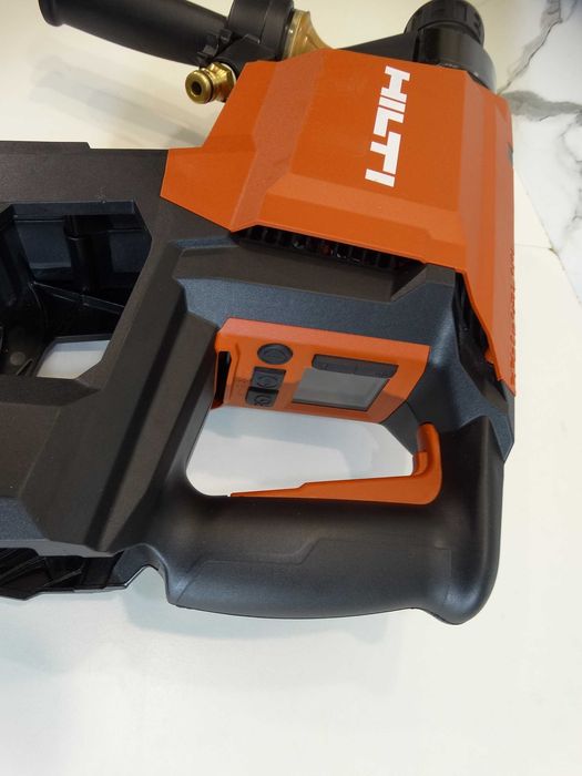 2026 - Hilti DD 150 U - 22 / Nuron - Акумулаторна диамантено пробивна машина