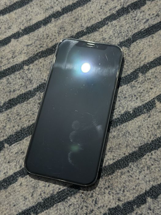 Iphone 12 pro в хорошем состояний