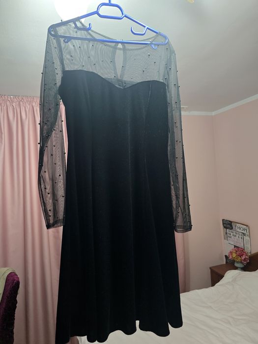 Rochie Doris din catifea cu perle