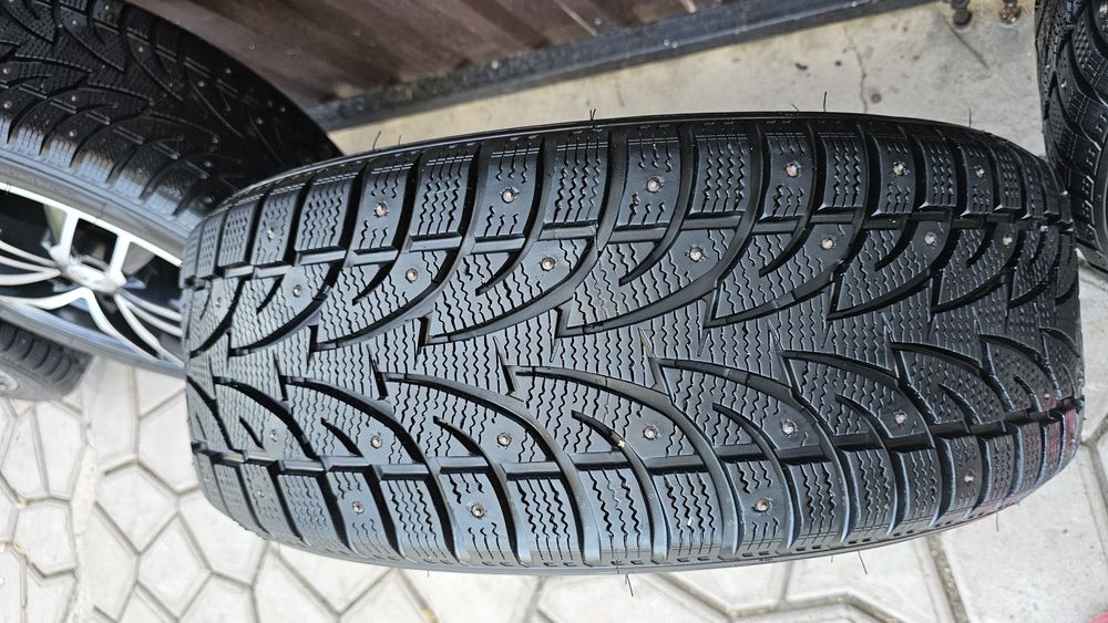 Шины с Дисками  215 /55 /r18  5×114.3