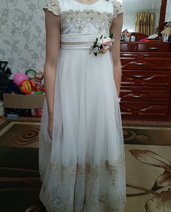 Продам платье на девочку