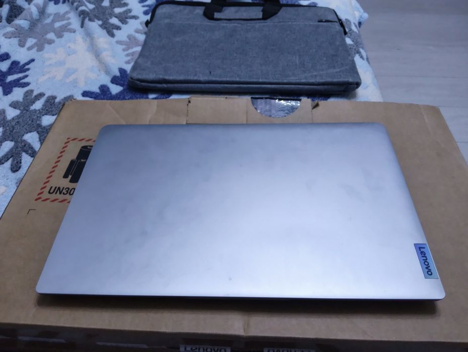 Продам ноутбук Lenovo