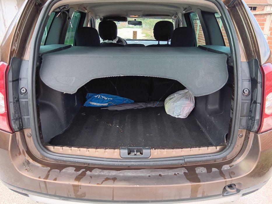 Продавам Dacia Duster 1.6i GAZ