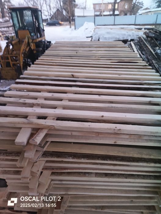 Забор штакетник.