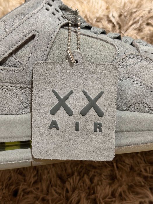 Jordan 4 Kaws Noi