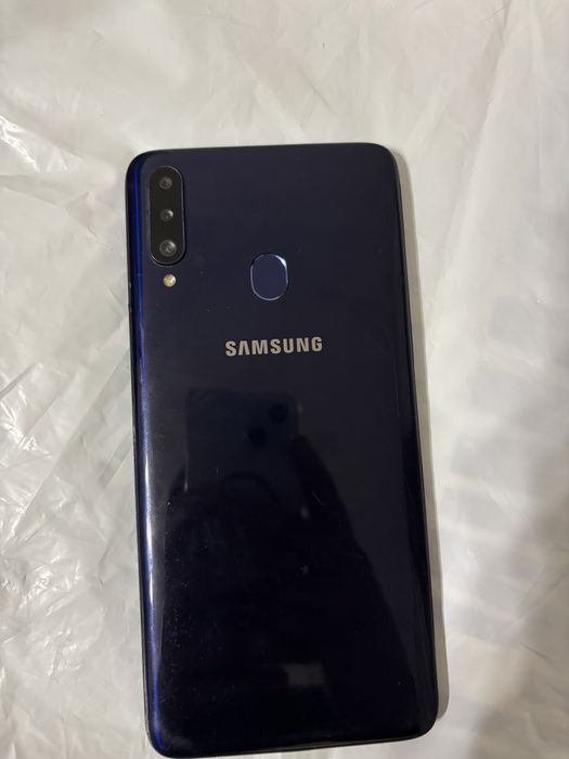 Samsung Galaxy A20s.