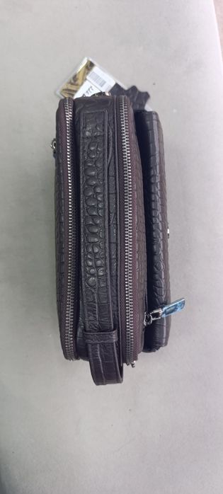 Продается мужская сумка, возможно доставка, пишите и звоните телеграмм