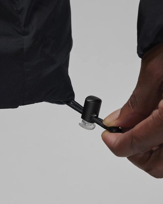 Продам куртку Jordan (оригинал)