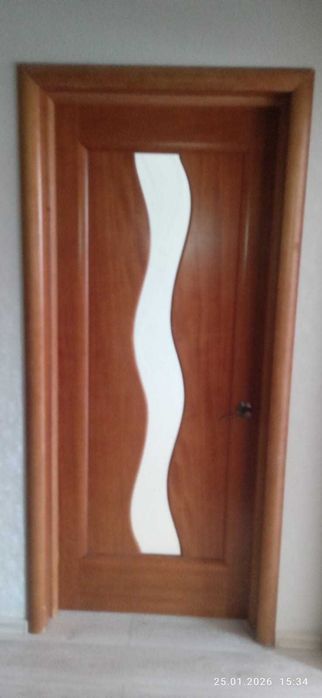 Продам межкомнатные двери б/у