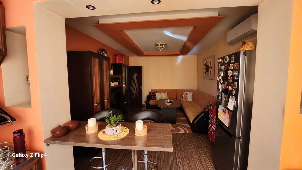 Продава се Двустаен апартамент в Радомир - 65 кв.м за 1138 €/кв.м - Снимка #15