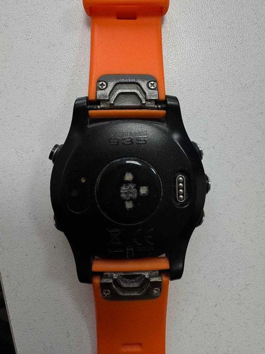 Продам Garmin forerunner 935
