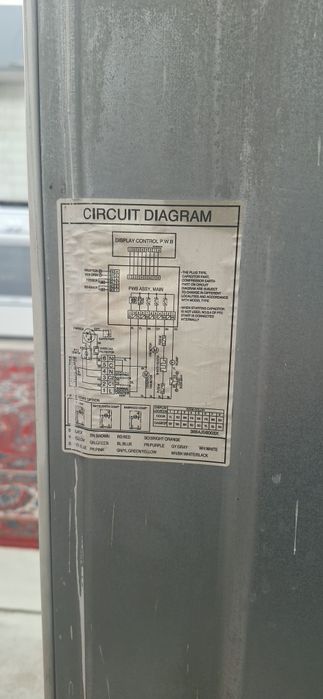 Продам холодильник