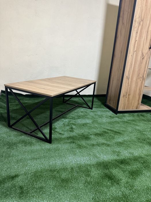 Журналний столик в стиле лофт