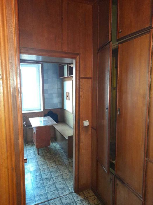 Продается 1 комн. кв. Мирзо Улугбекский р-н, напротив Экобазара