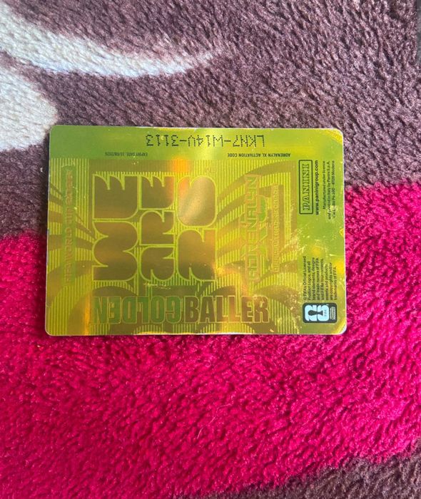 LAMINE YAMAL card gold panini