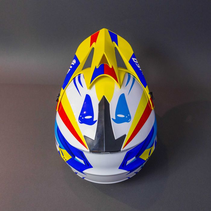 Каска с очила за ел. тротинетка , велосипед , мотокрос