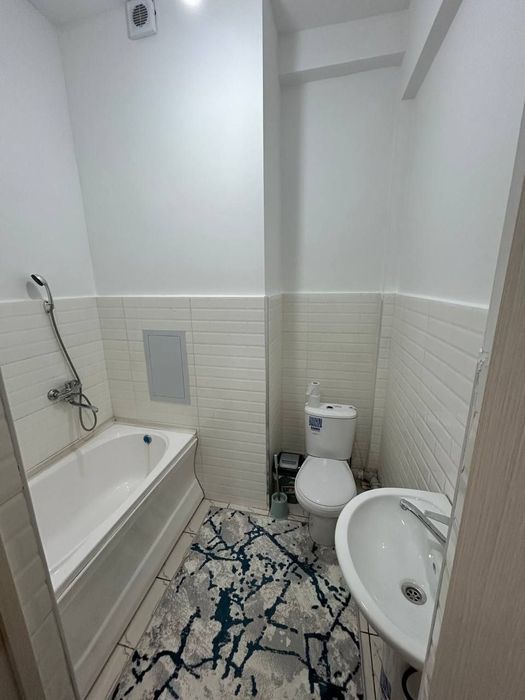 Сдается 2 ком 400.у.е.