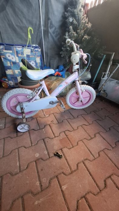 Vând biciclete , una pt adulți (200 lei) una pt copii (100 lei)