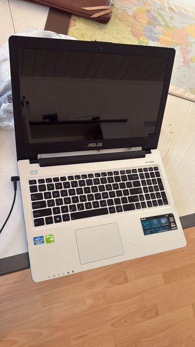 Laptop ASUS K56C – Intel Core i5, 4GB RAM, 750GB HDD, GeForce, 15.6