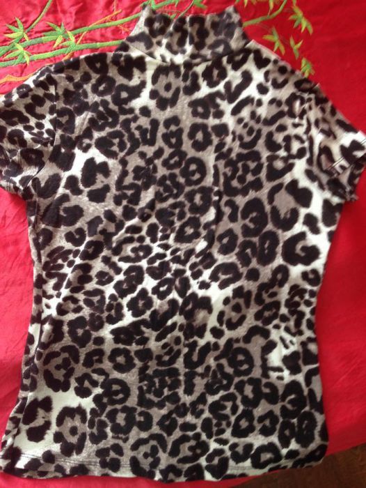 Женская водолазка. Классика.