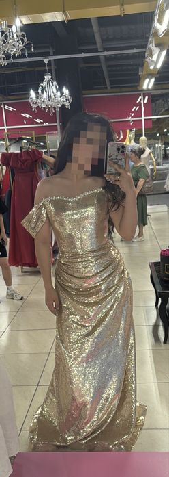 Вечернее платье.