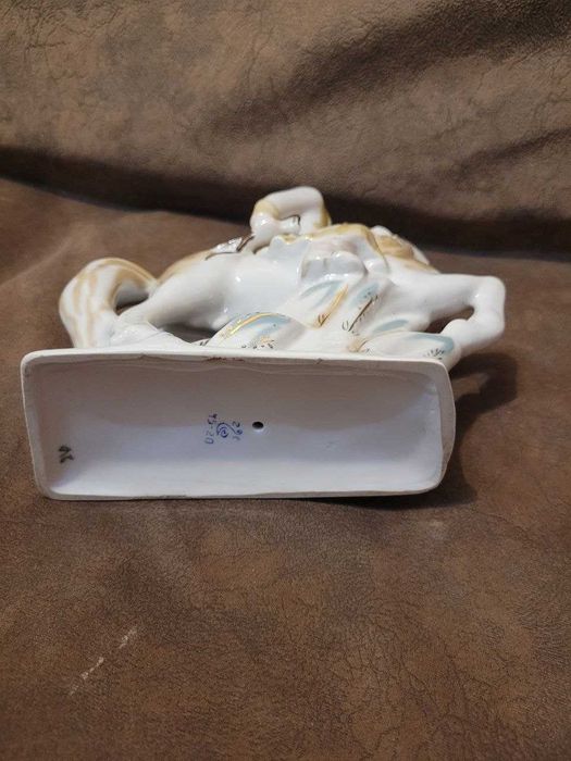 статуэтка  буденовец на коне . соцреализм. производство полонье.